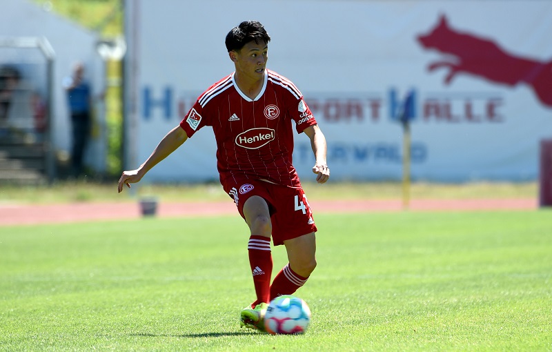 Fortuna D Sseldorf Syndesmoseriss Bei Takashi Uchino