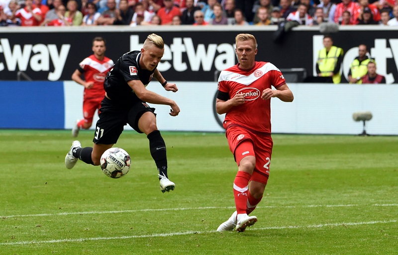 Fortuna Düsseldorf 1895 Englische Woche Bei Selbstbewussten Augsburgern